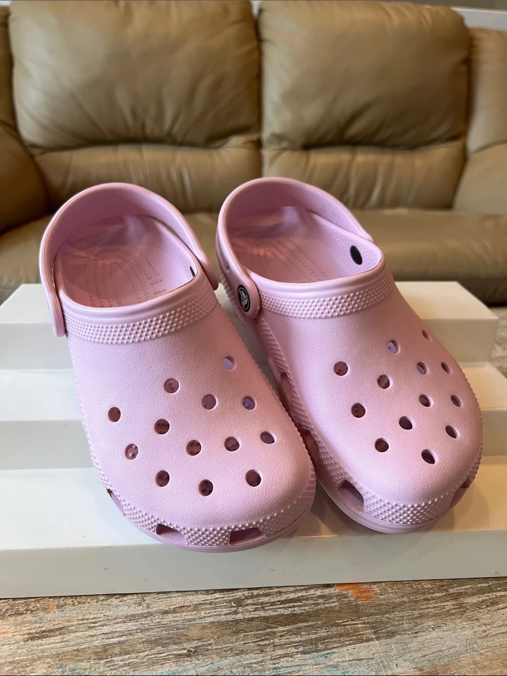Crocs Classic Clogs Juniors (8+) Slip-On Clog Sandals Size J 3